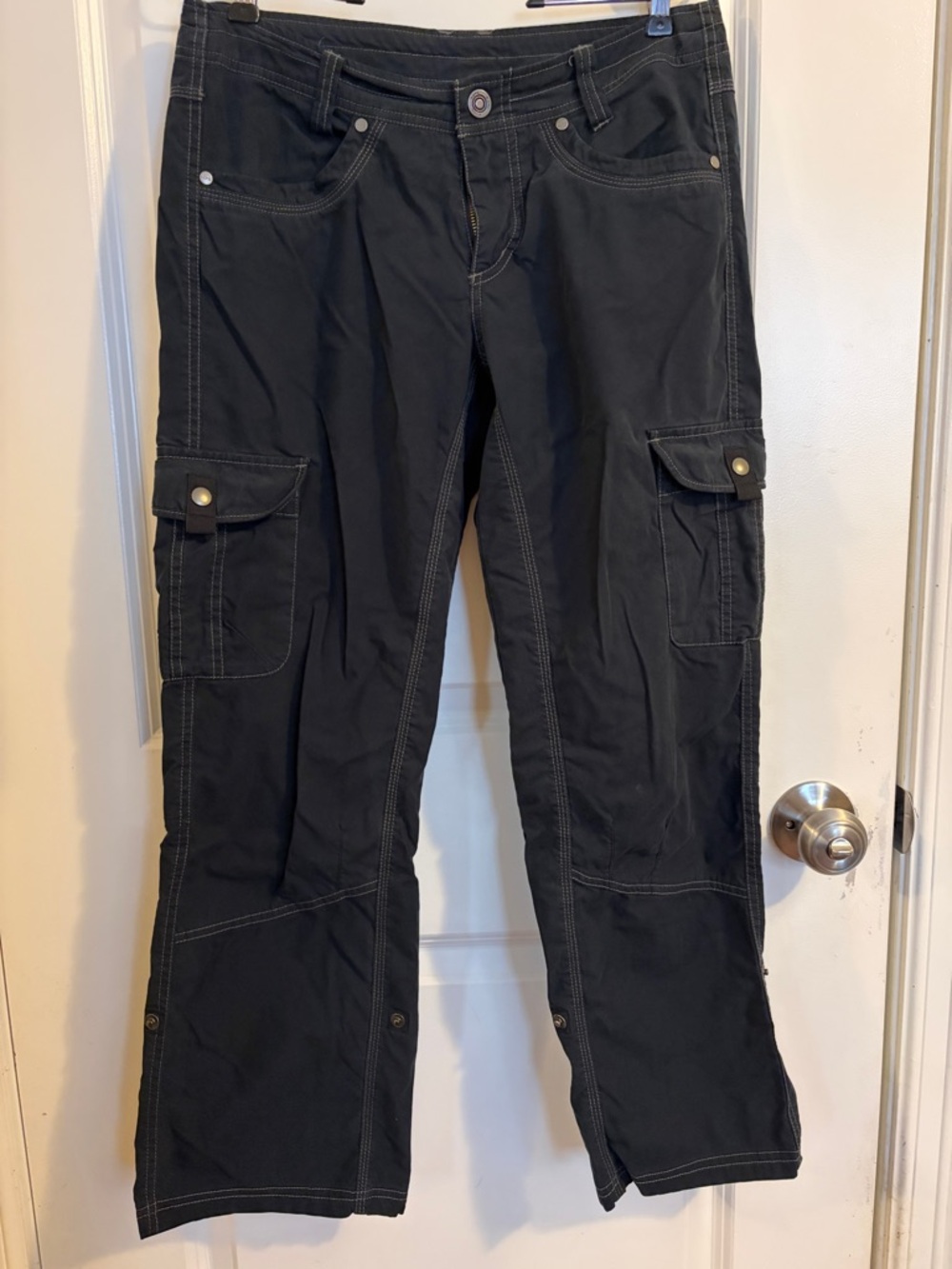 Kuhl Black Straight Leg Cargo Pants/Convertible Capris with Utility Pockets